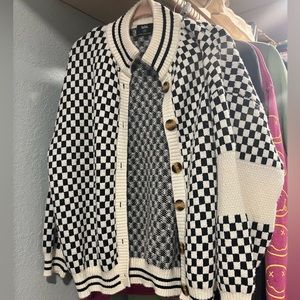 Dressed in LALA Cardigan Black & White